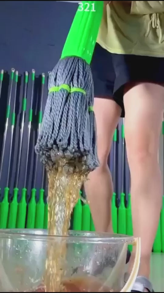Self-twisting Water Rotating Mop